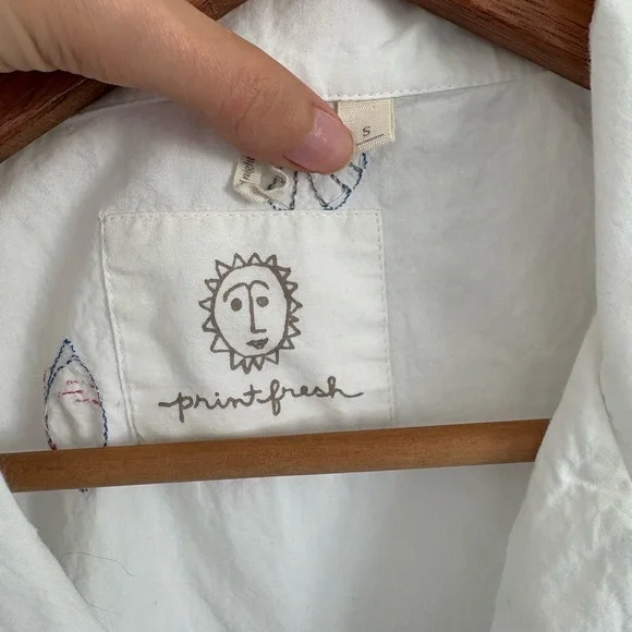 Printfresh Beachy Embroidered Seashell Pajama Top Only Small - Picture 2 of 7